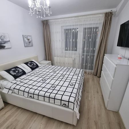 25 Luxury Apartament บูคาเรสต์ ภายนอก รูปภาพ