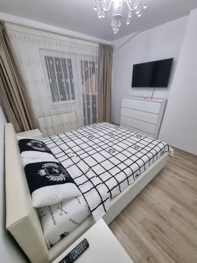 25 Luxury Apartament บูคาเรสต์ ภายนอก รูปภาพ