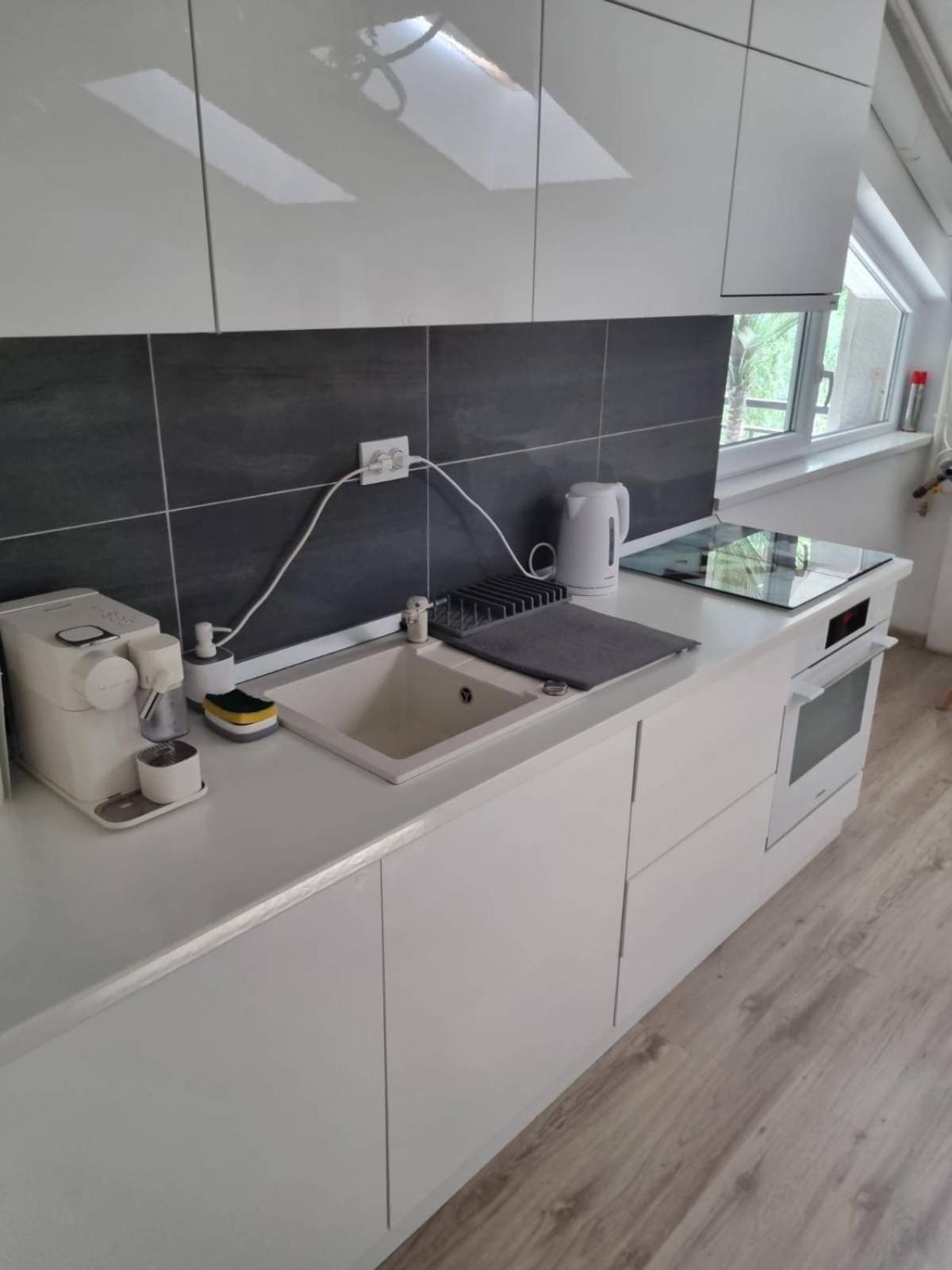 25 Luxury Apartament บูคาเรสต์ ภายนอก รูปภาพ
